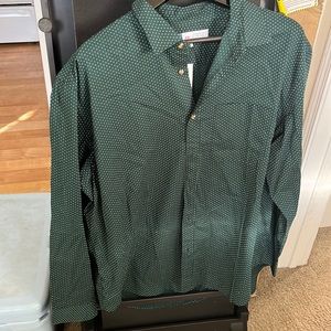 Men’s green polka dot button down